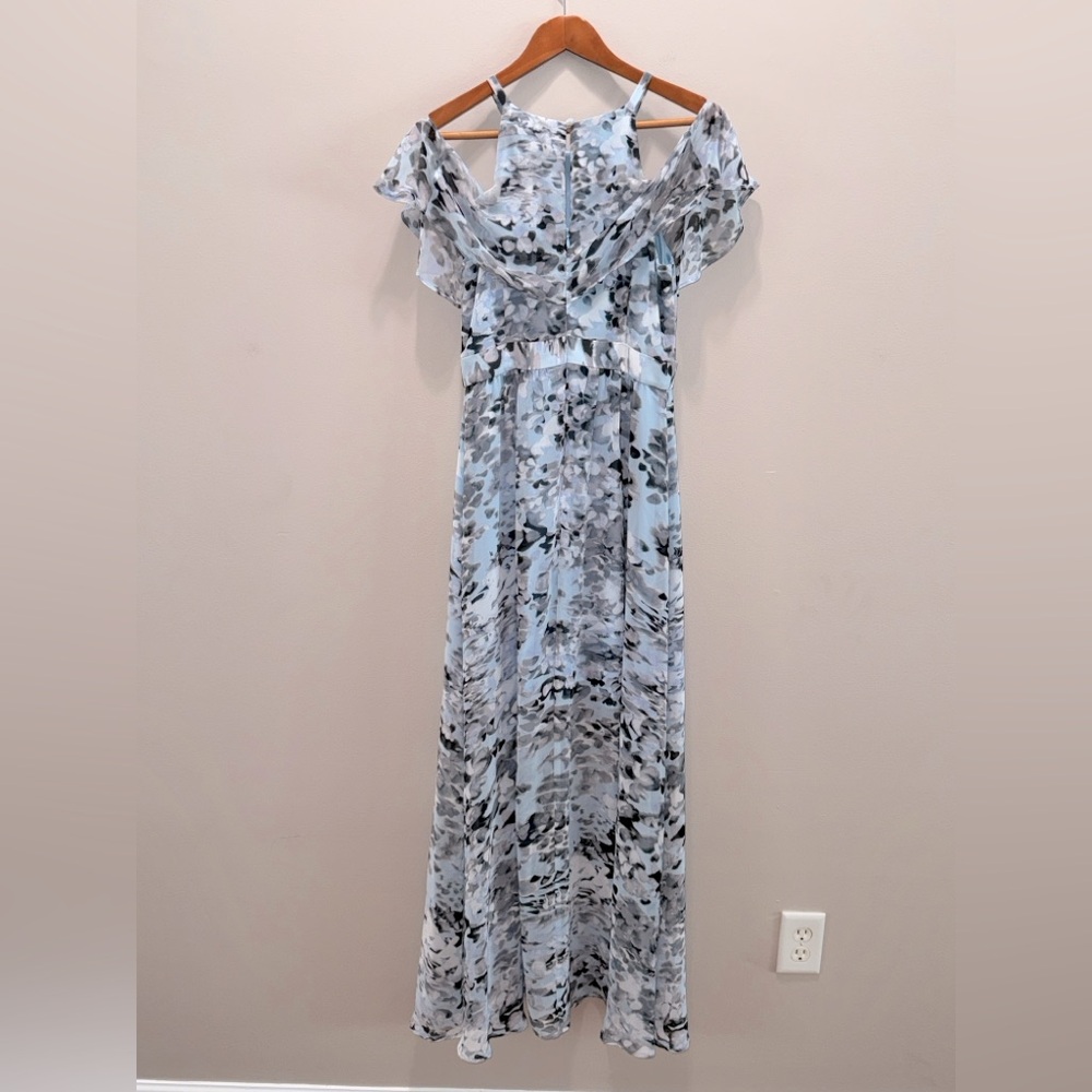 Vince Camuto blue/gray floral cold shoulder halter lined ruffle maxi dress sz 8 - Picture 9 of 11